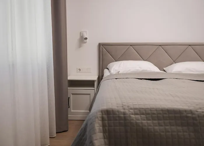 7 Levandos * بالانغا